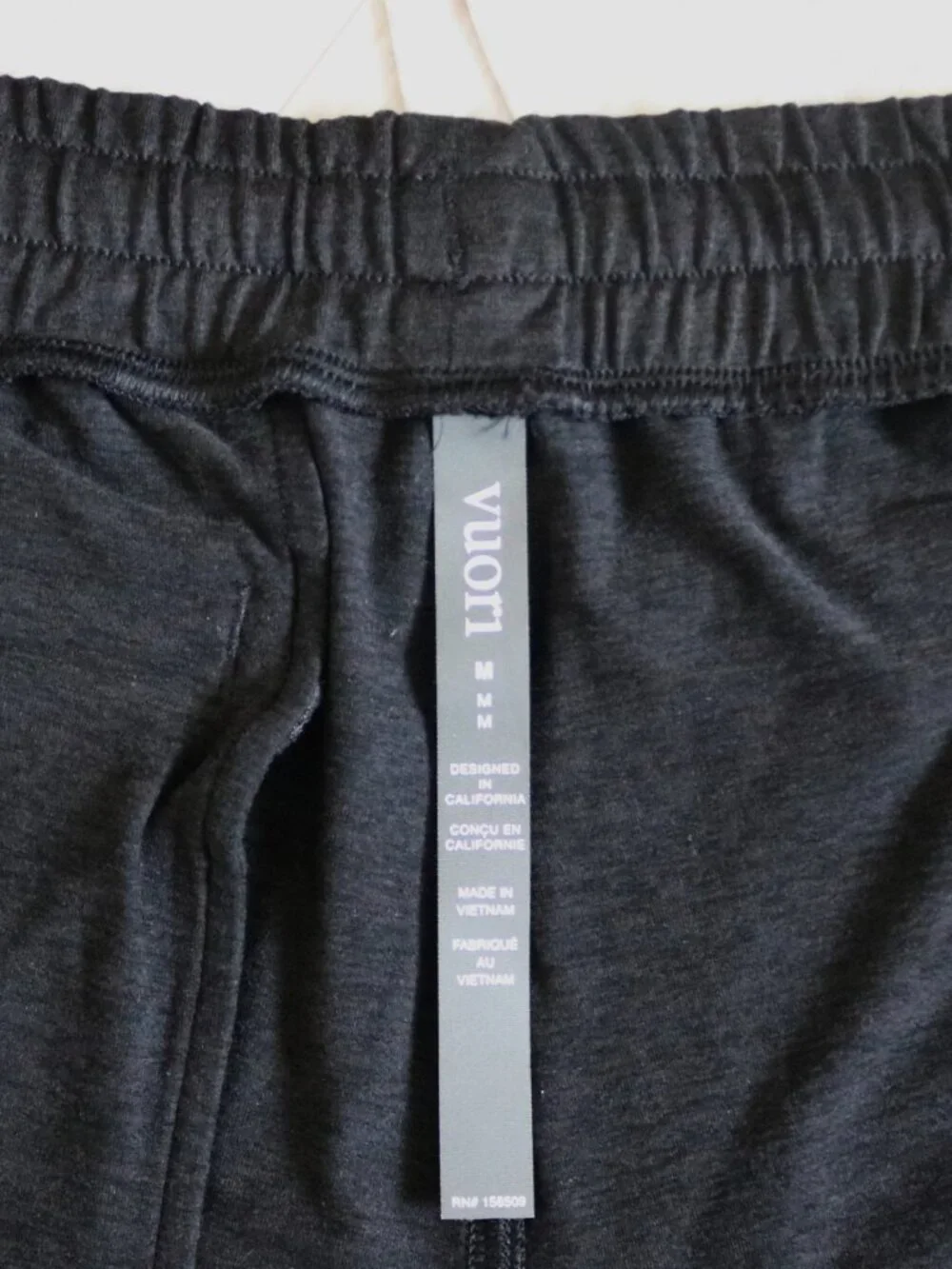 Vuori Ponto Performance Jogger Men's M Black Dream-Knit Gym Active Pants V438